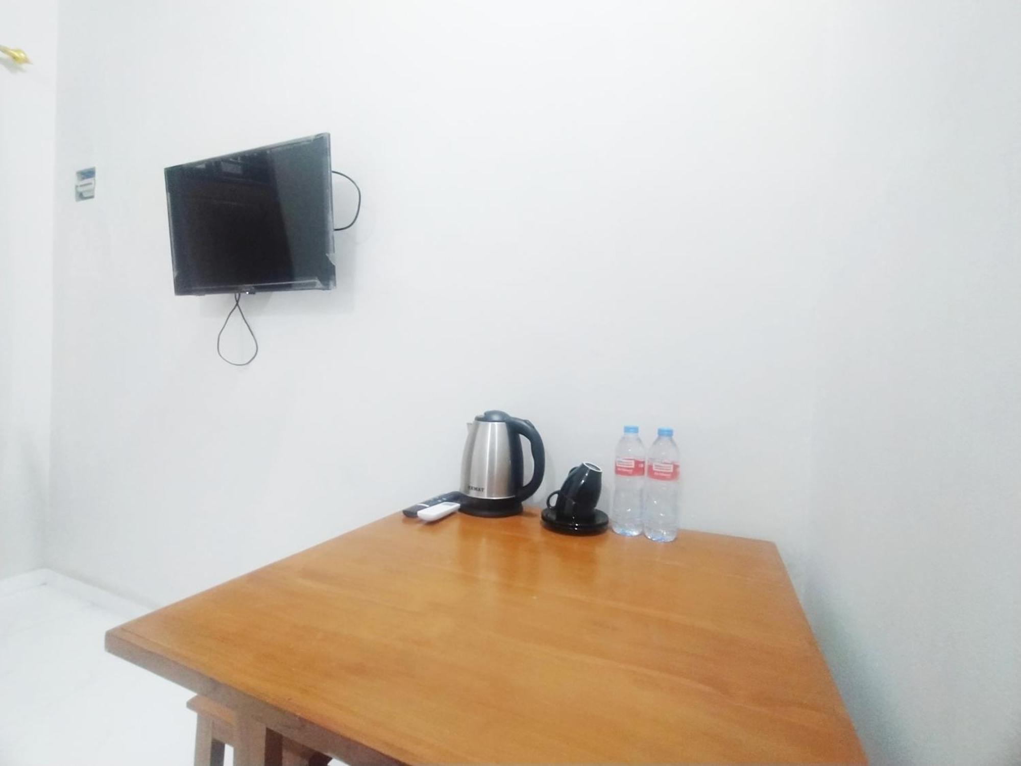 Hotel Reddoorz Syariah Near Stasiun Purwokerto Exterior foto