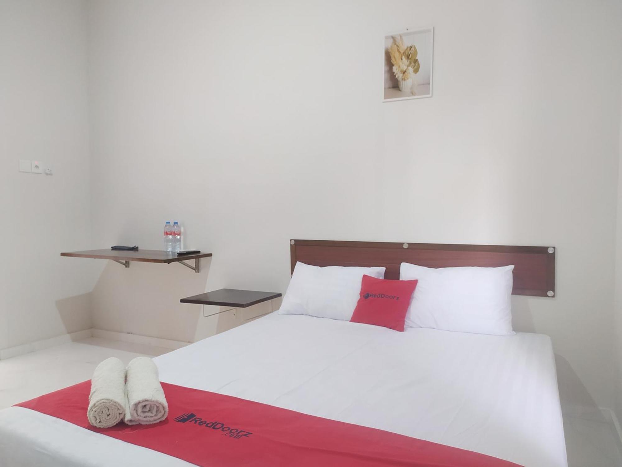 Hotel Reddoorz Syariah Near Stasiun Purwokerto Exterior foto