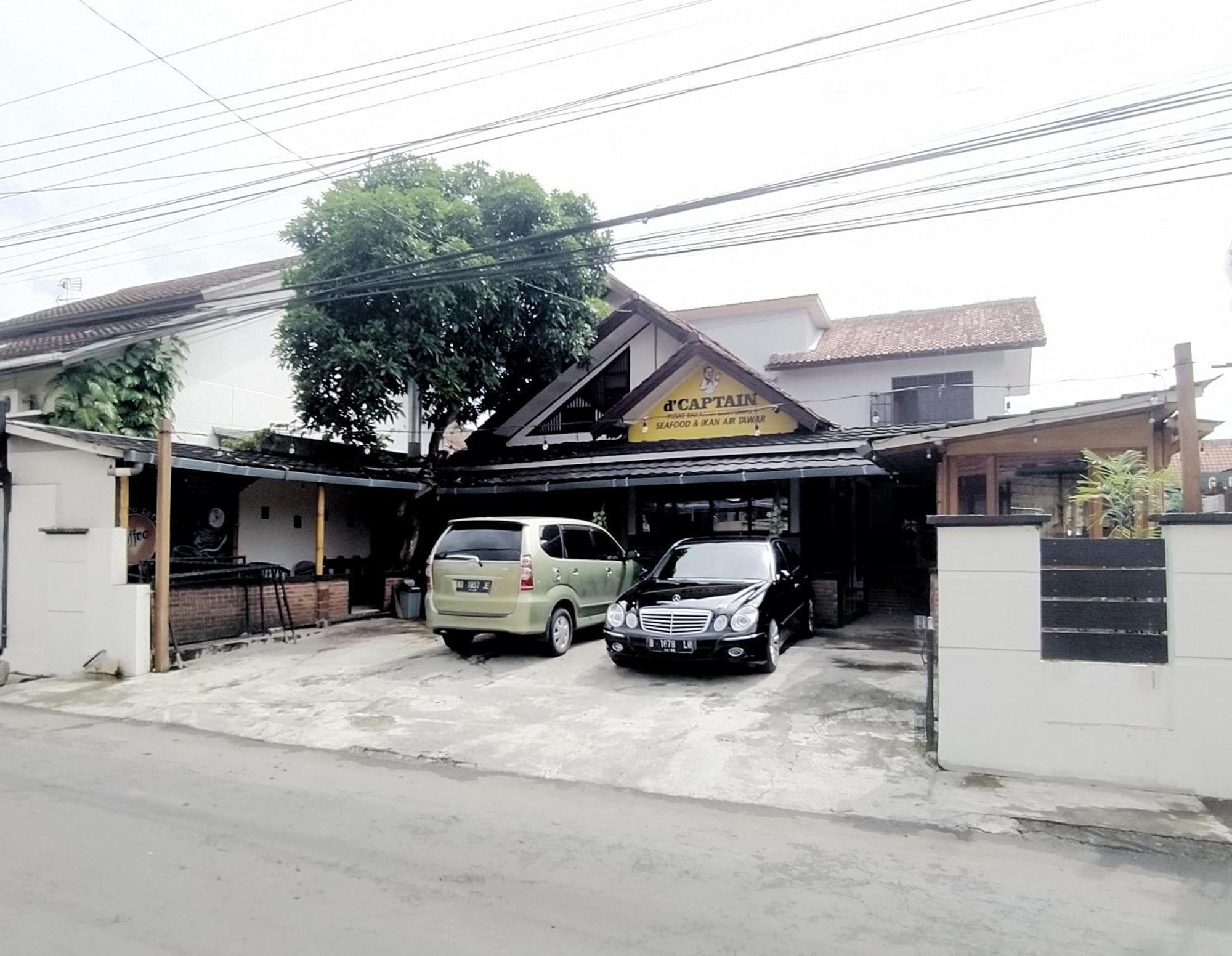 Hotel Reddoorz Syariah Near Stasiun Purwokerto Exterior foto